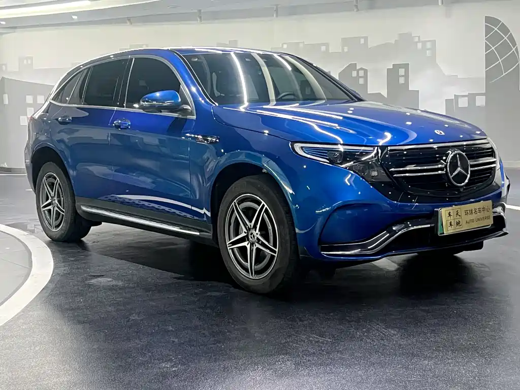 MERCEDES-BENZ EQC