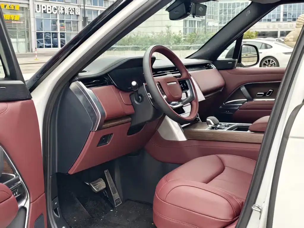 Land Rover Range Rover — миниатюра 4