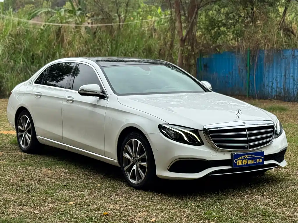 MERCEDES-BENZ E CLASS