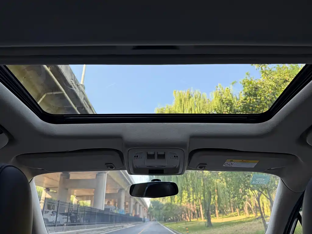 Buick Verano — миниатюра 14