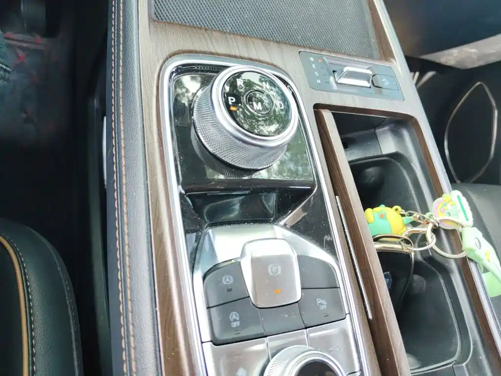 Ford Equator — миниатюра 16