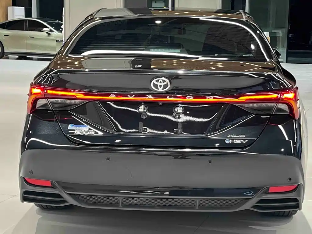 Toyota Avalon — миниатюра 5