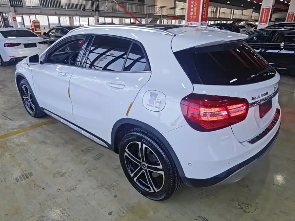 Mercedes-Benz GLA — миниатюра 5