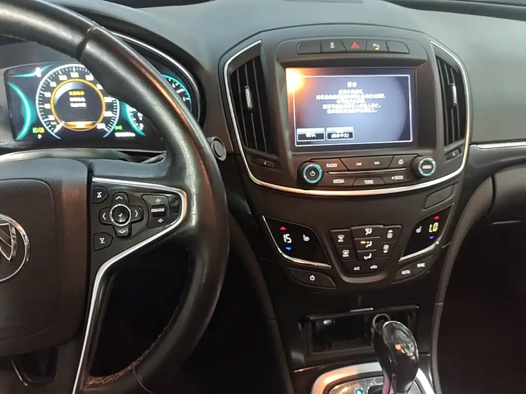Buick Regal — миниатюра 13
