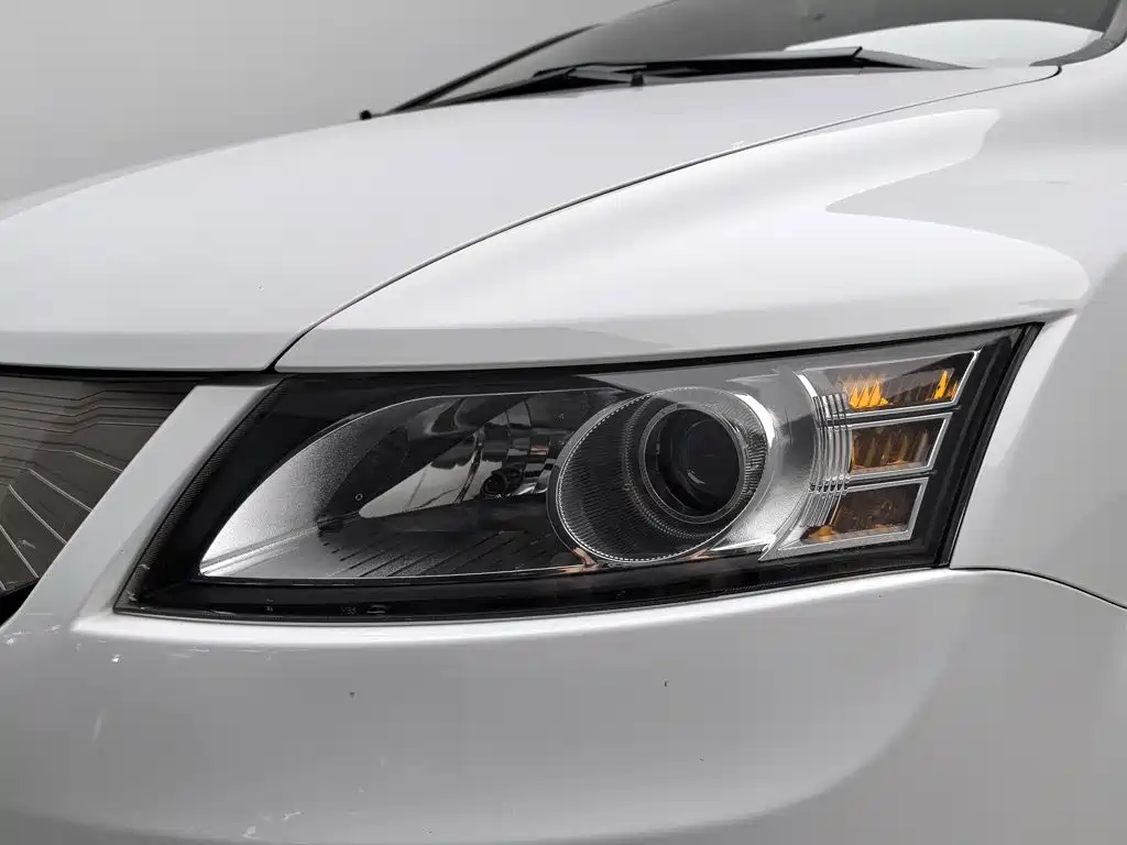 BYD e6 — миниатюра 7