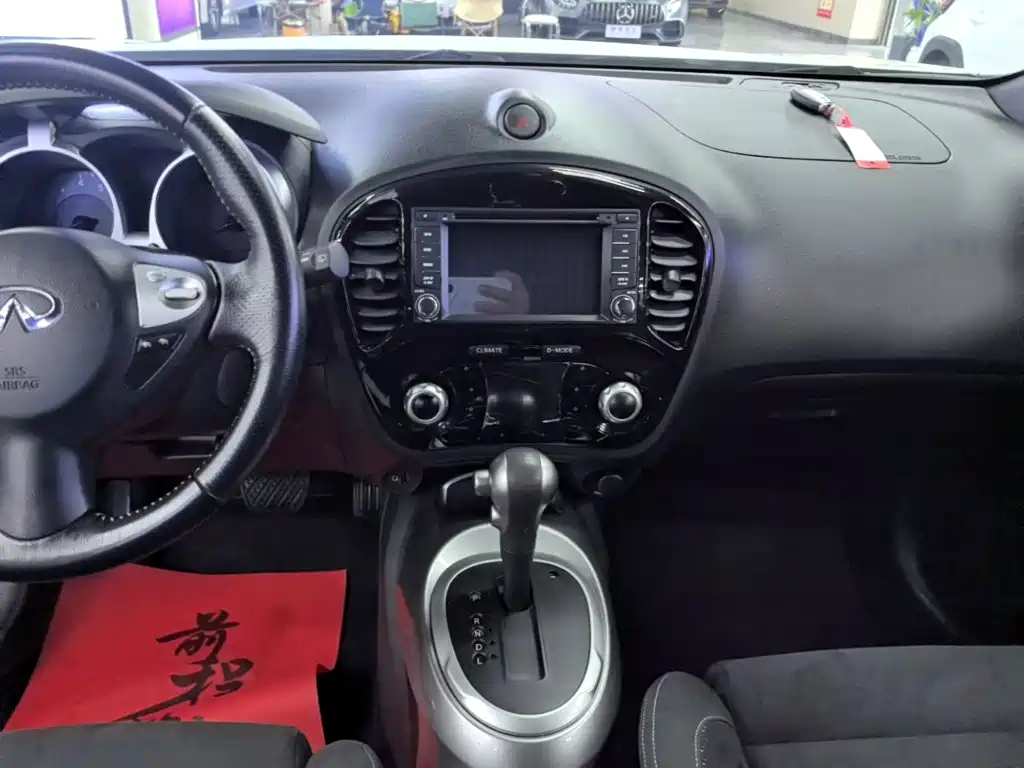 Infiniti ESQ — миниатюра 13