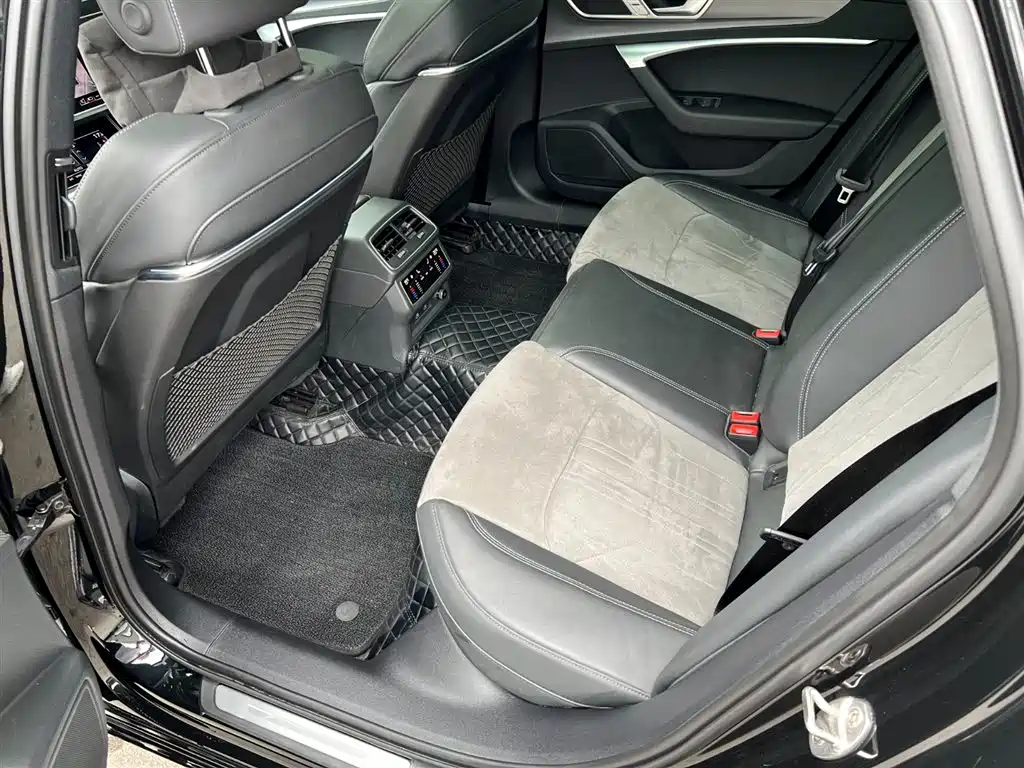 Audi A6L 2024 45 TFSI