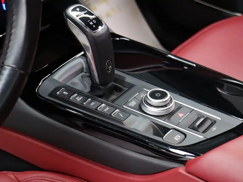 Maserati Levante 2022 2.0T GT