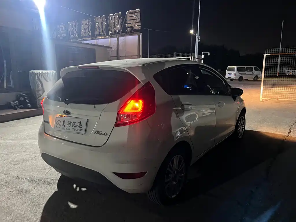 Ford Fiesta — миниатюра 8
