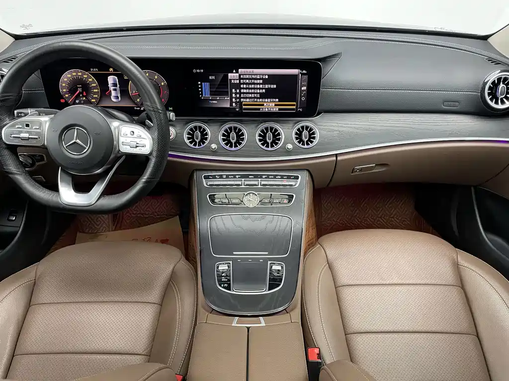 Mercedes-Benz E-Class — миниатюра 16