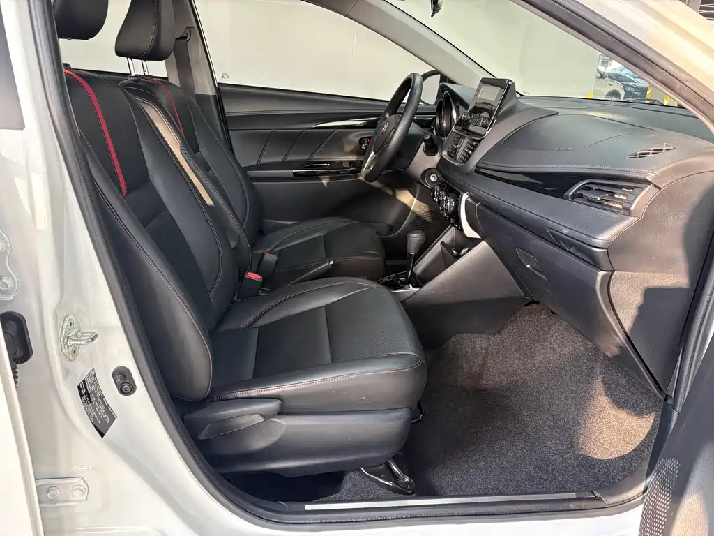 TOYOTA YARIS L ZHIXUAN