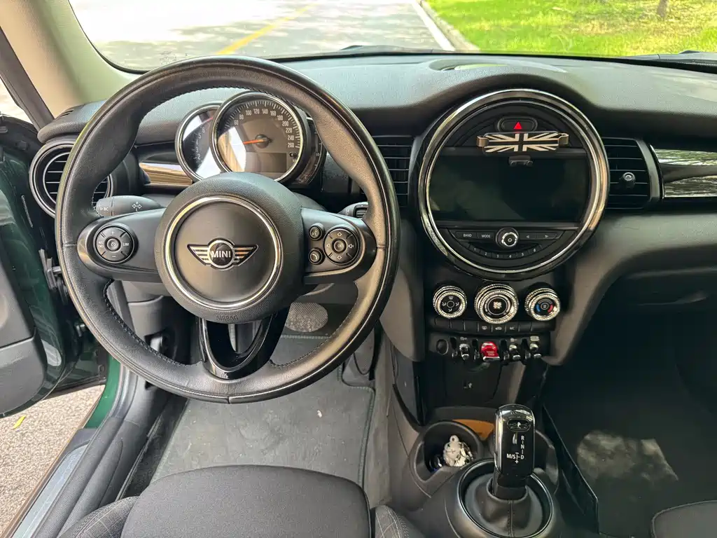 MINI Mini — миниатюра 8