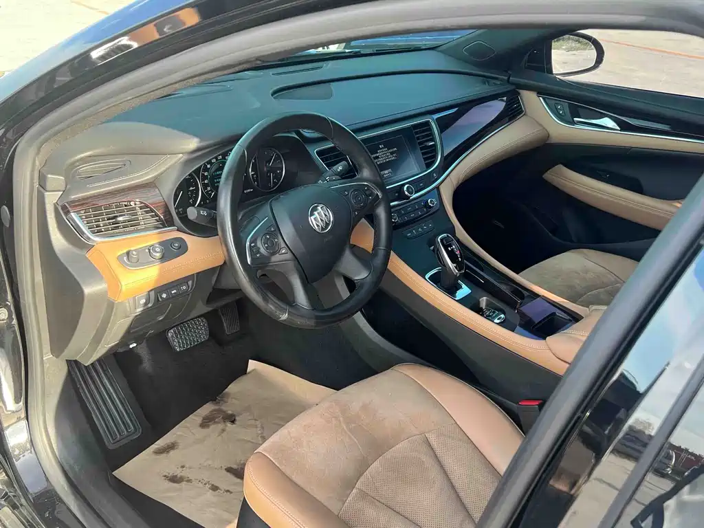 Buick LaCrosse — миниатюра 3