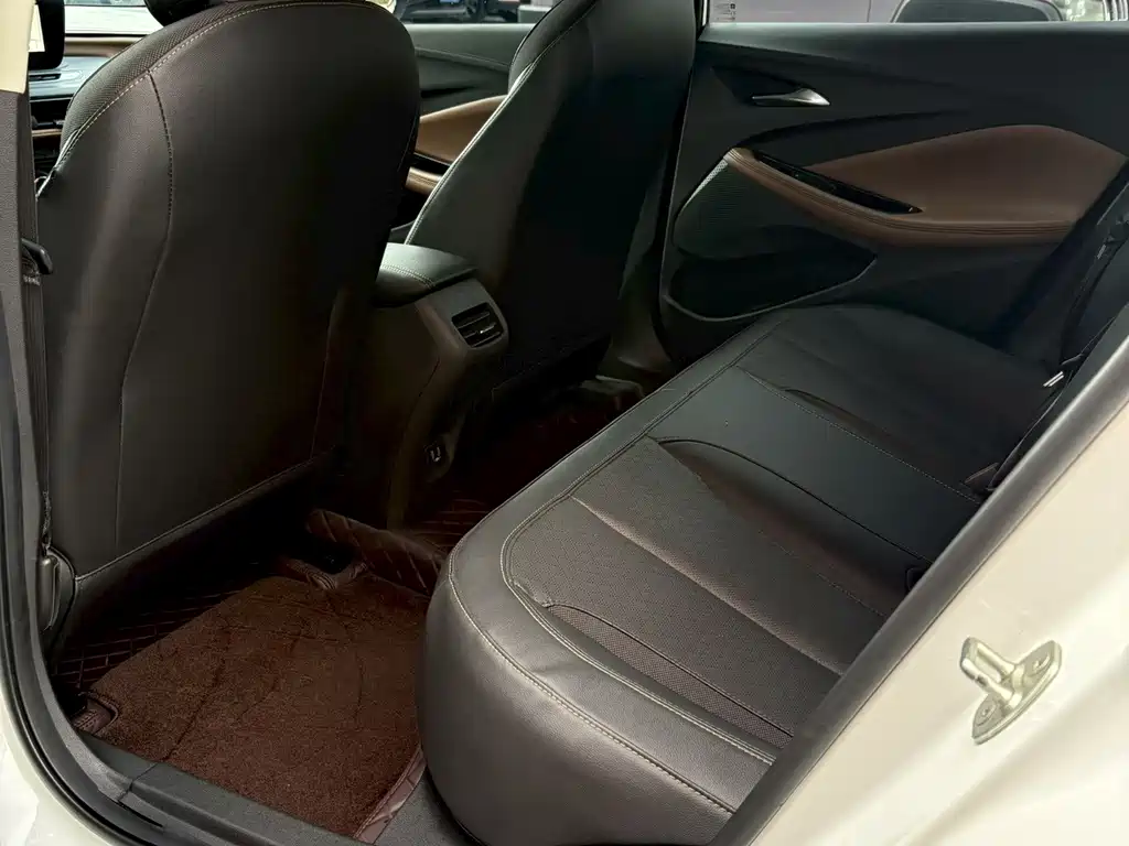 Buick Verano — миниатюра 6