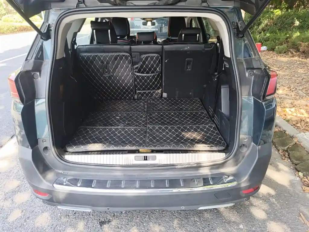 Peugeot 5008 — миниатюра 19
