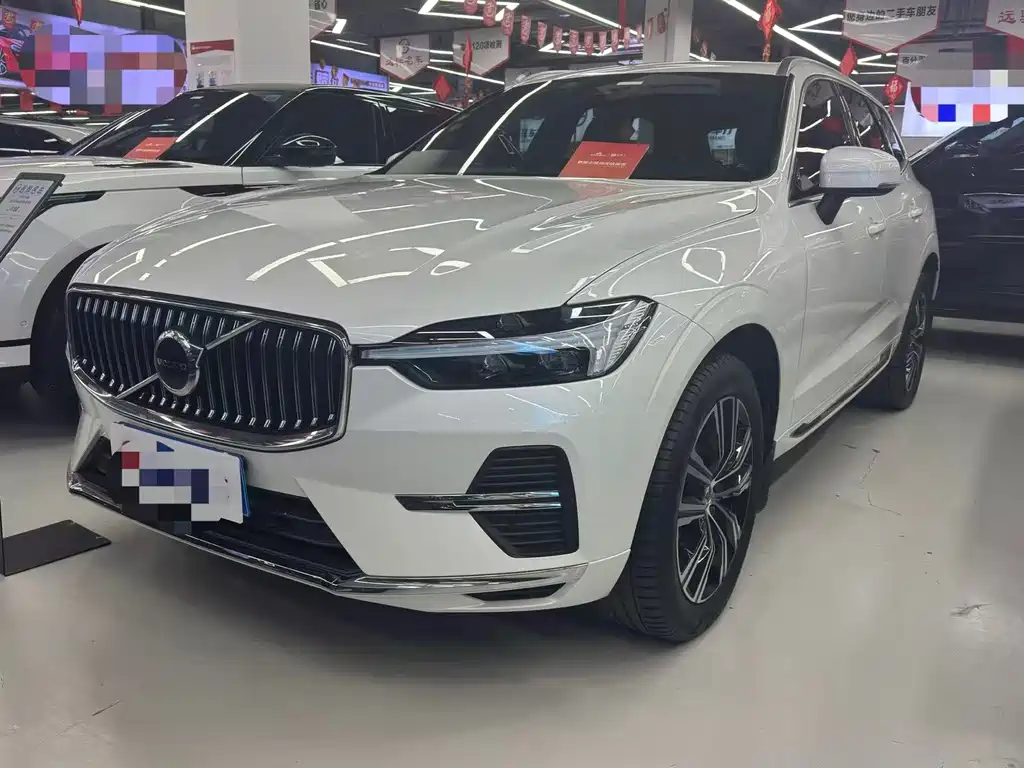 Volvo XC60 2022