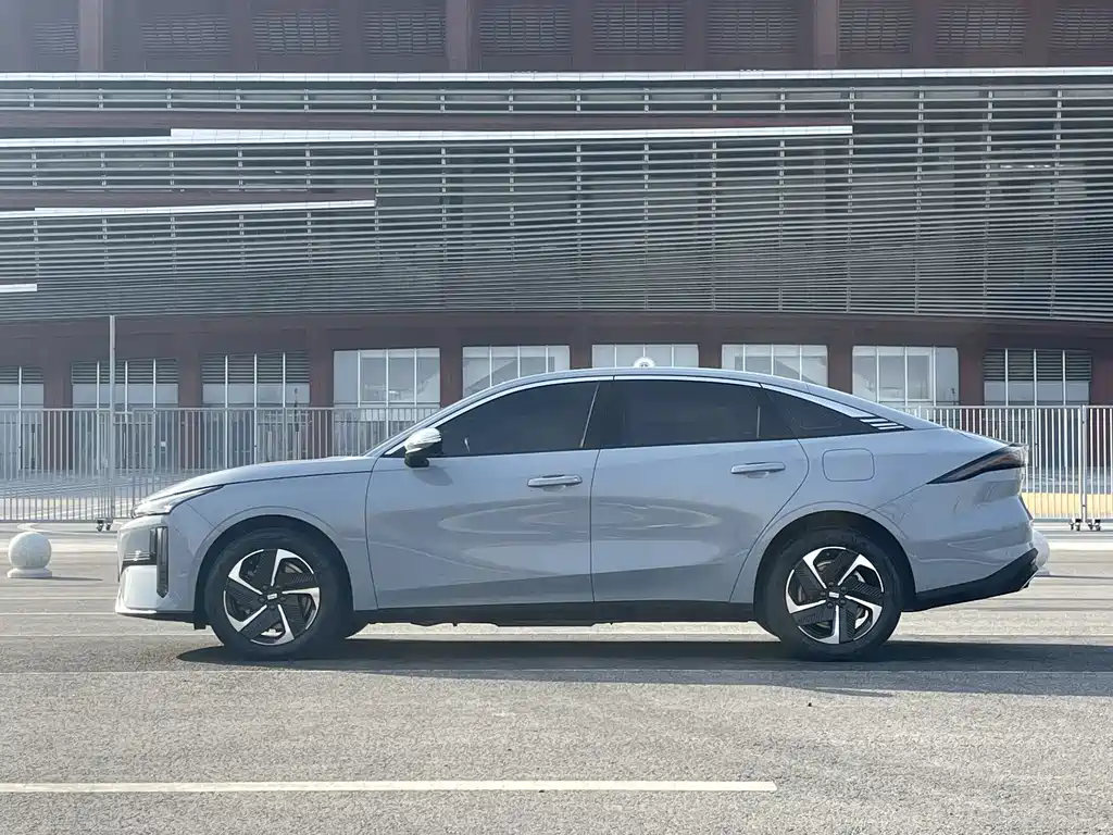 GEELY GALAXY GALAXY L6