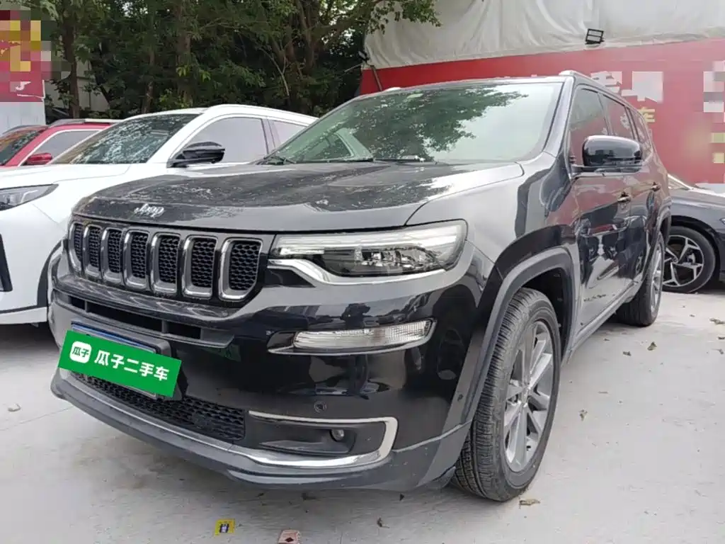 Jeep Commander — миниатюра 2