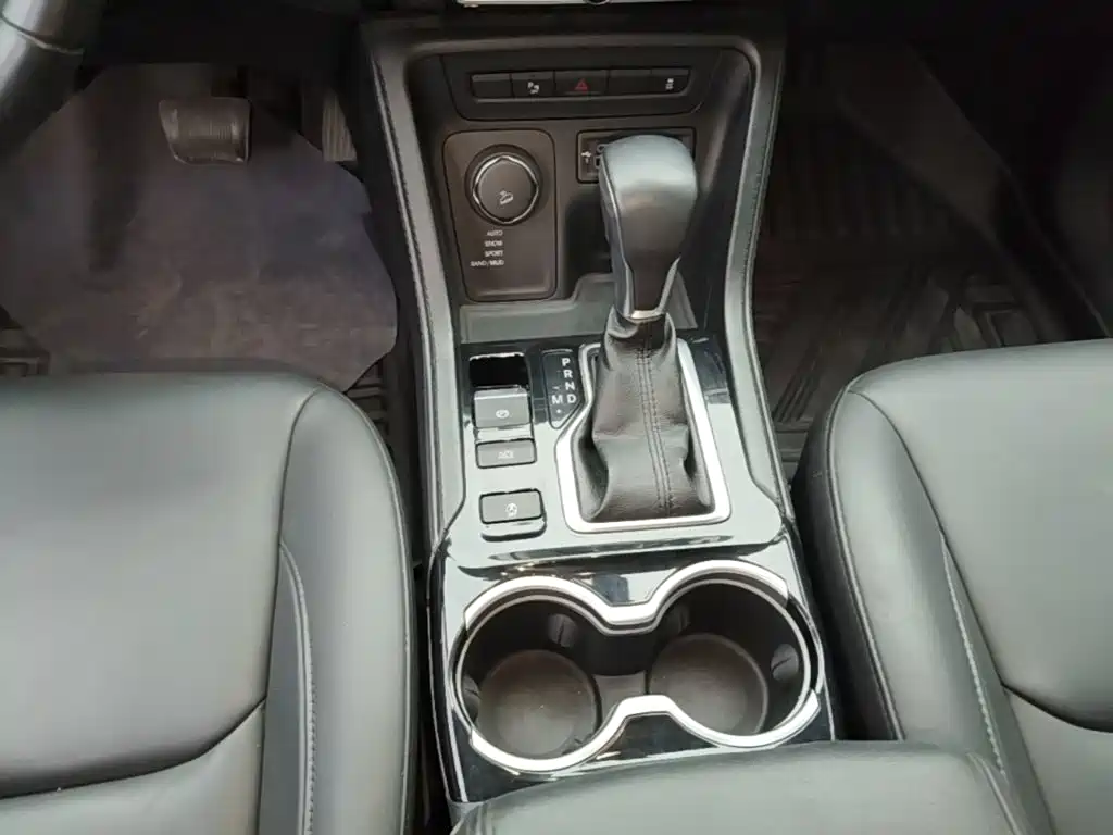 Jeep Commander — миниатюра 14
