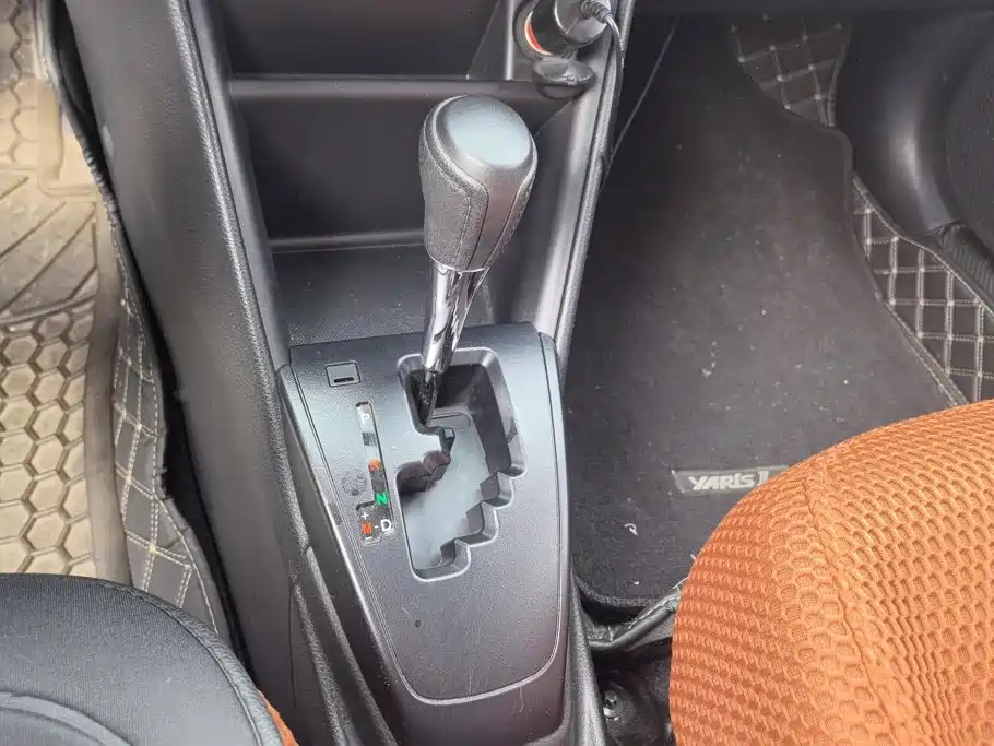 Toyota Yaris L — миниатюра 16