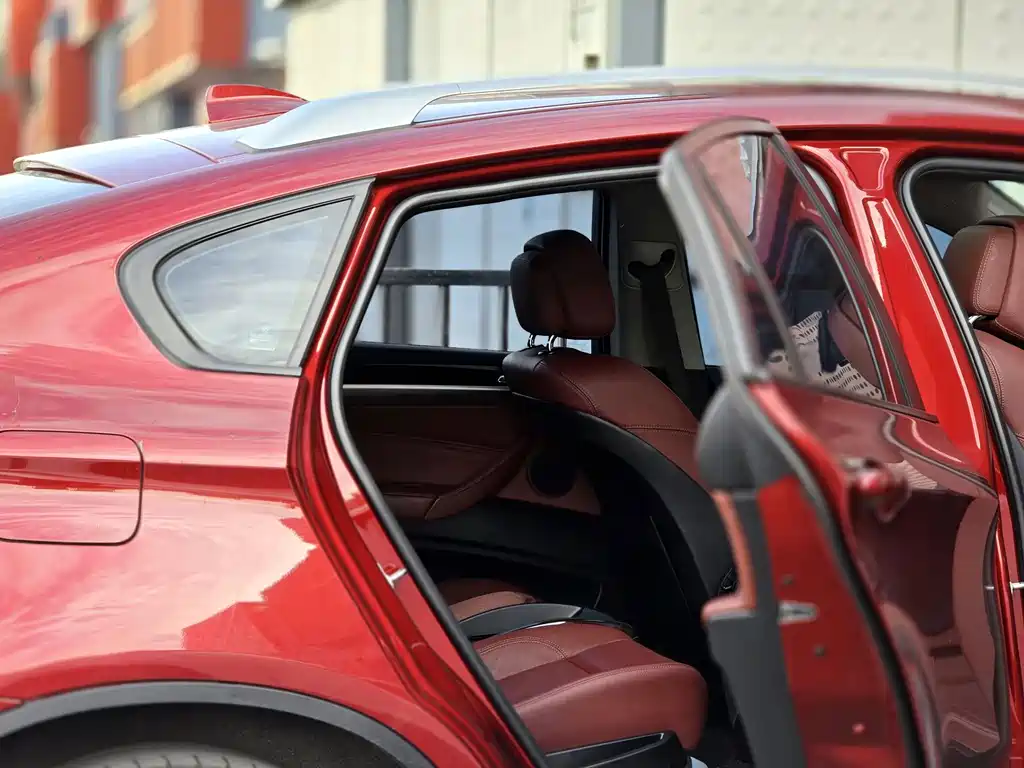 BMW X6 — миниатюра 12