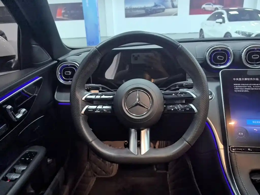 Mercedes-Benz C-Class — миниатюра 15