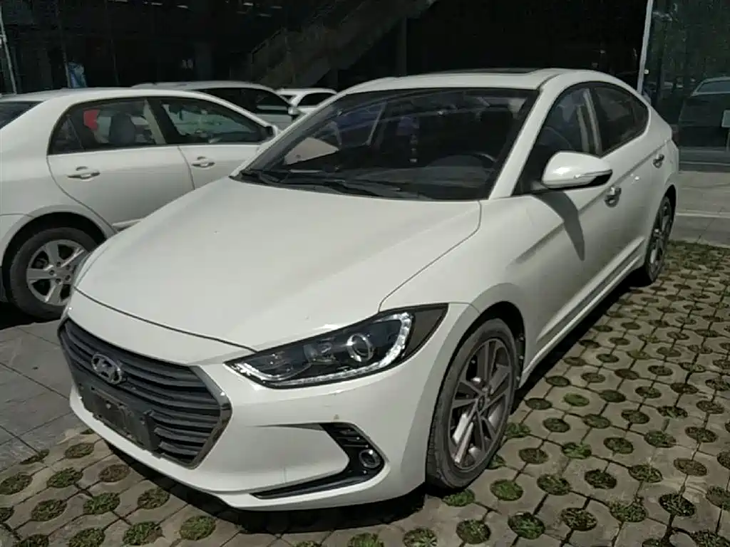 Hyundai Elantra 2018