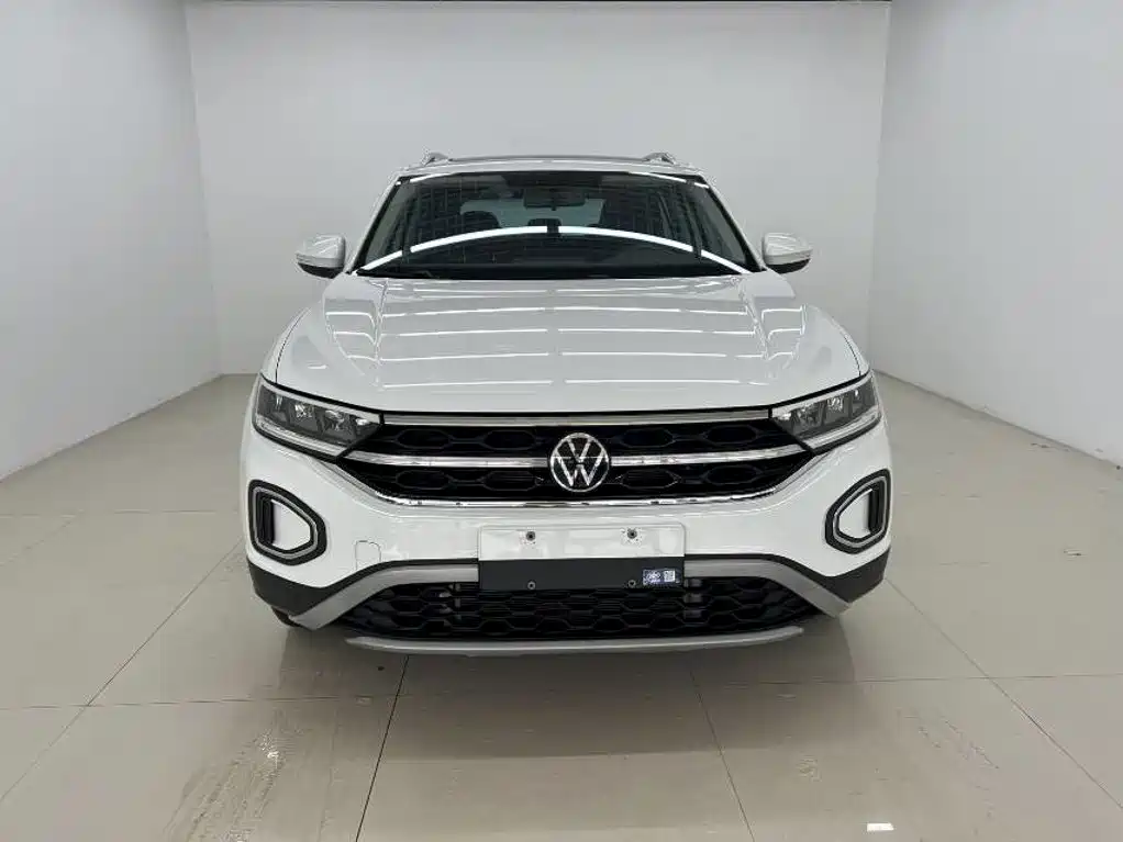 Volkswagen T-Roc — миниатюра 2