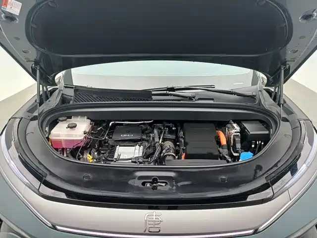 BYD Tang L — миниатюра 12