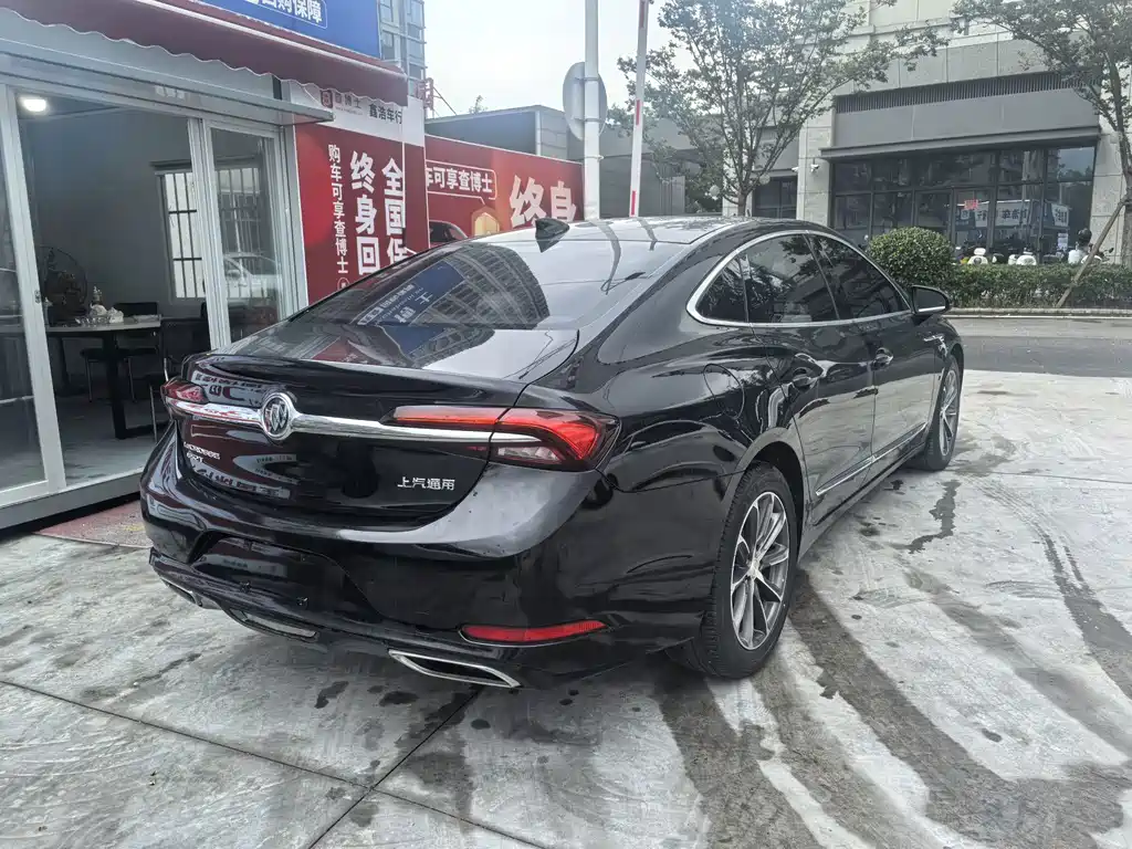 Buick LaCrosse — миниатюра 3