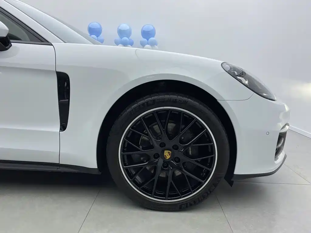 Porsche Panamera — миниатюра 3