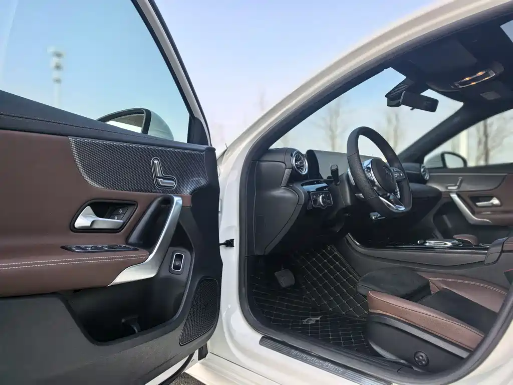 MERCEDES-BENZ A CLASS