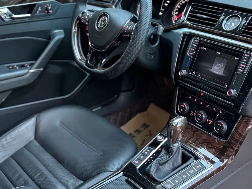 Volkswagen Passat 2016 380TSI DSG
