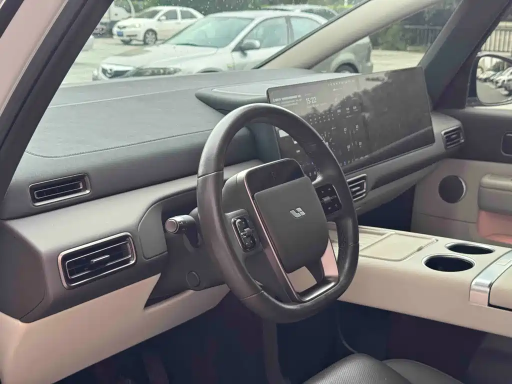 Li Auto Li MEGA — миниатюра 7