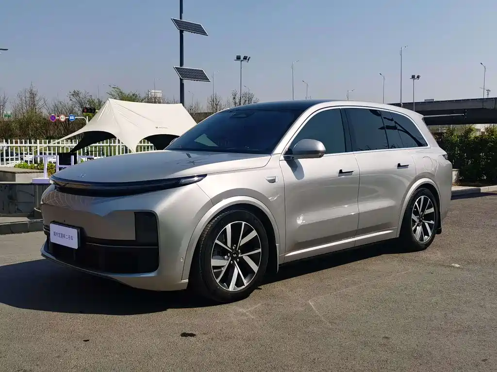 Li Auto Li L8 2023