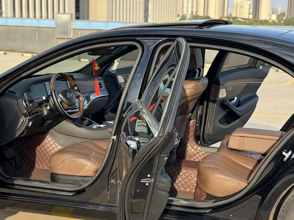 Mercedes-Benz S-Class — миниатюра 13