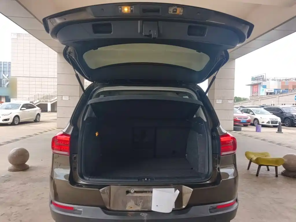 Volkswagen Tiguan — миниатюра 19
