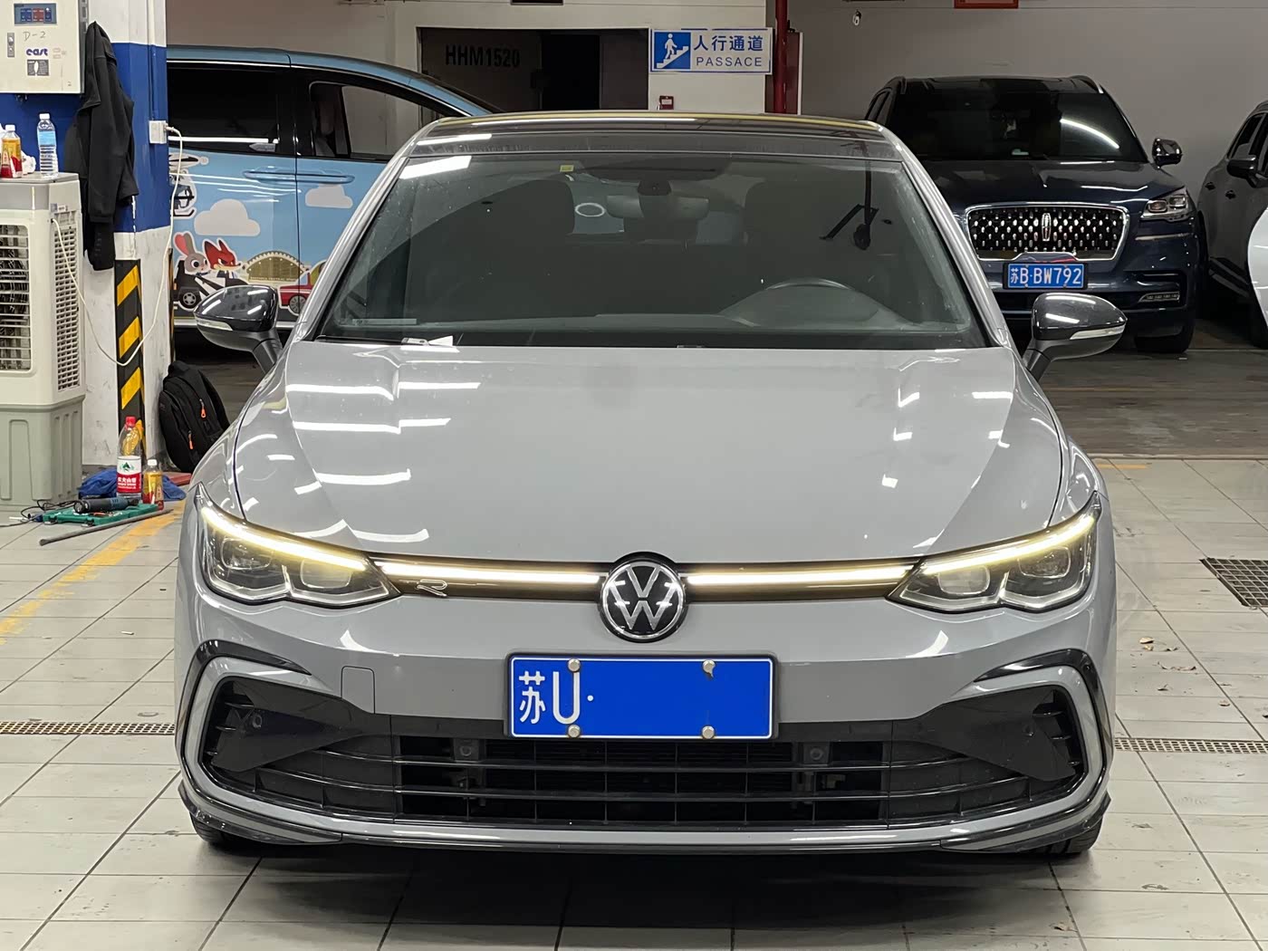 Volkswagen Golf 1.4 л 2023 г. Серебристо-серый, пробег 47000 км