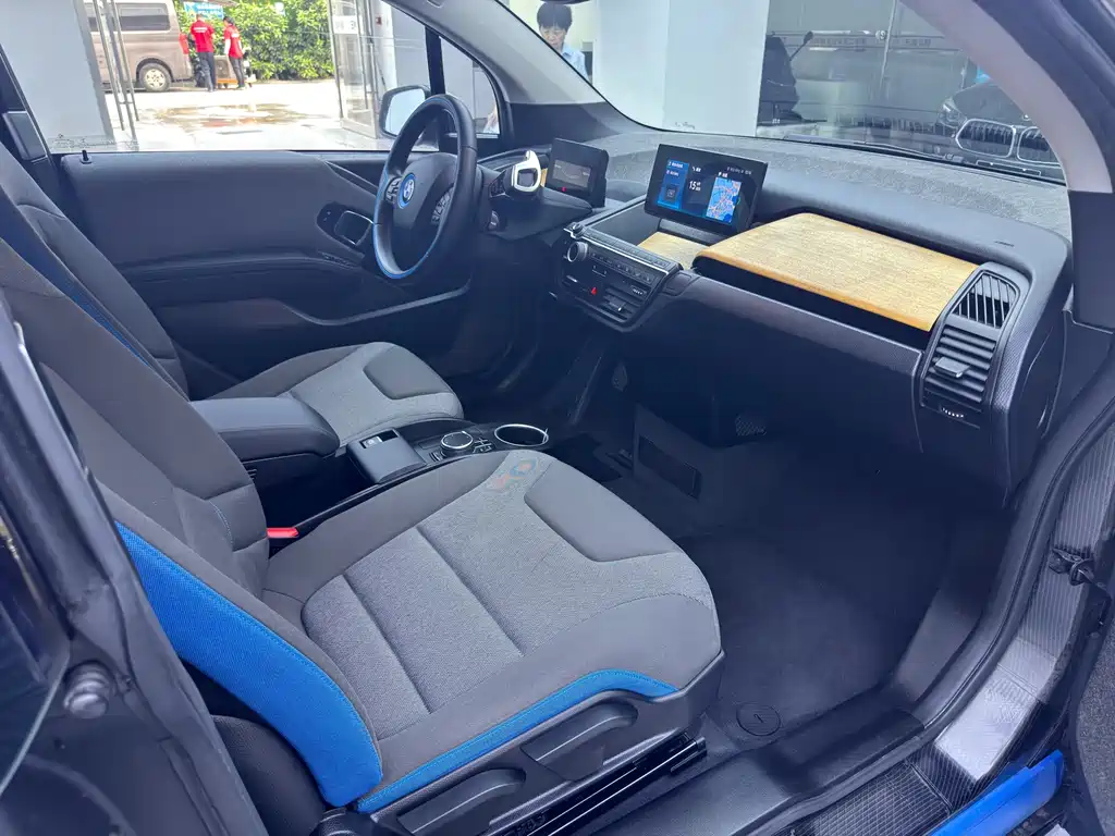 BMW i3 (Import) — миниатюра 14