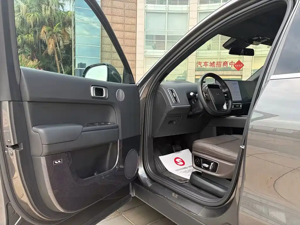 Li Auto Li L8 — миниатюра 10