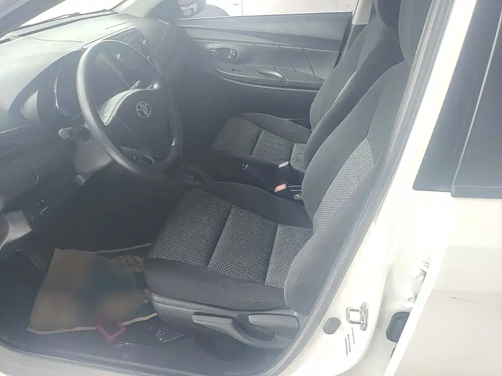 Toyota Vios FS — миниатюра 15