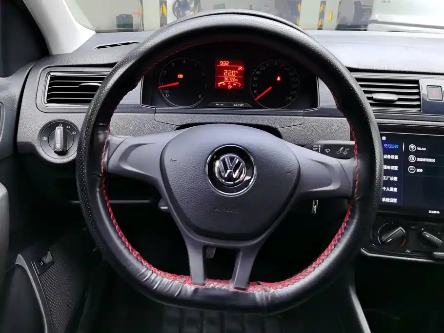 Volkswagen Santana — миниатюра 15