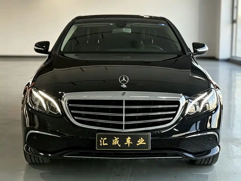 Mercedes-Benz E-Class — миниатюра 2