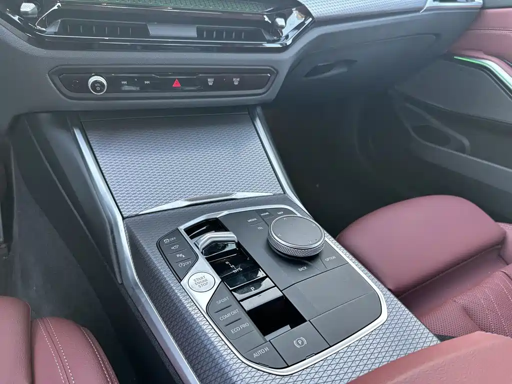 BMW 3 Series — миниатюра 7