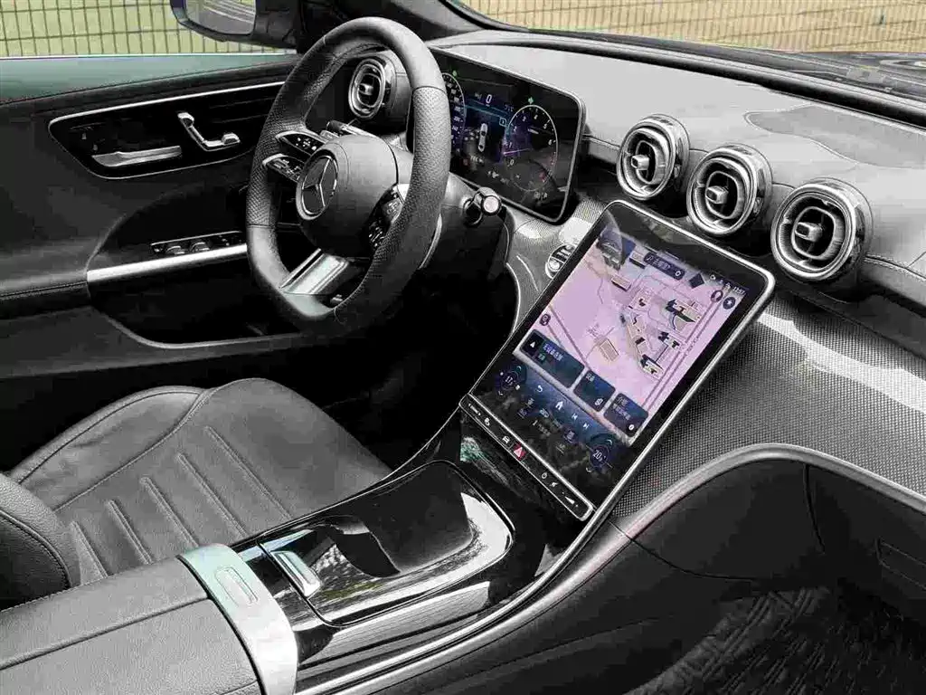Mercedes-Benz C-Class — миниатюра 7