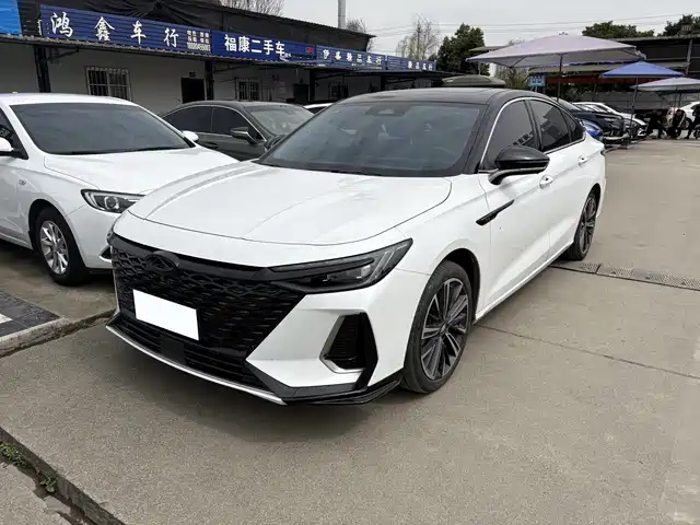Chery Arrizo 8