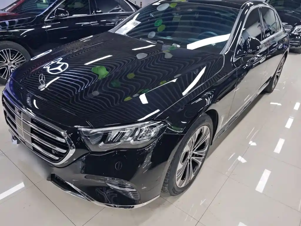Mercedes-Benz E-Class — миниатюра 2