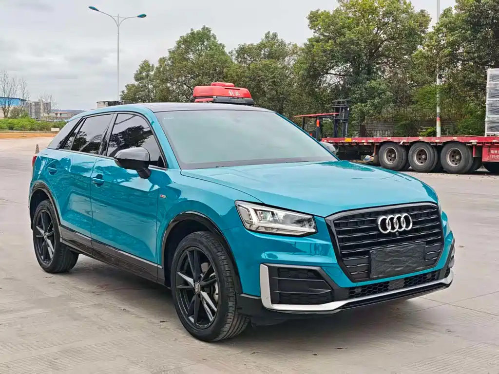 AUDI Q2L