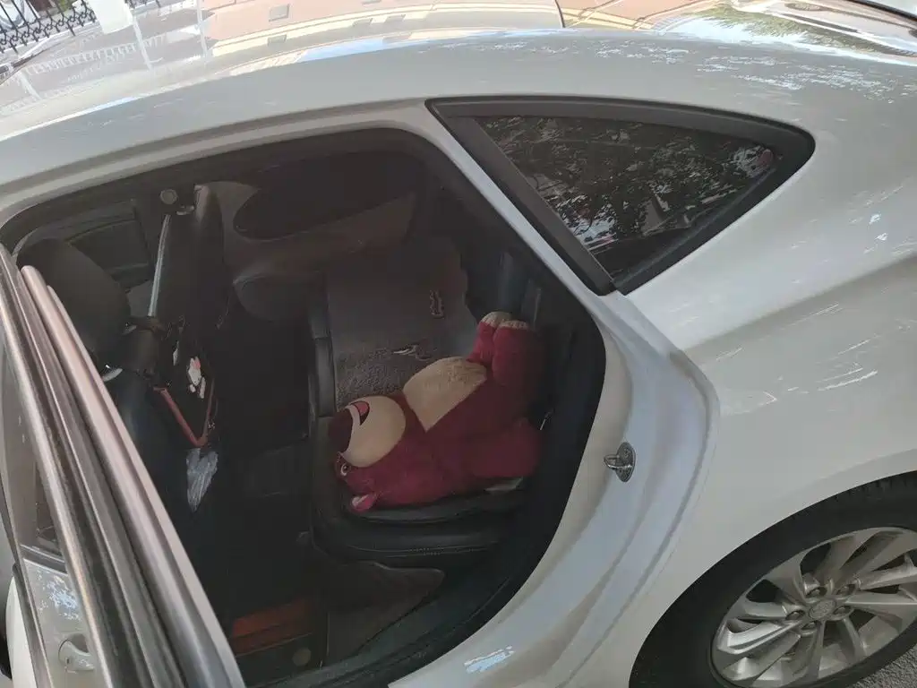 Buick Verano — миниатюра 18