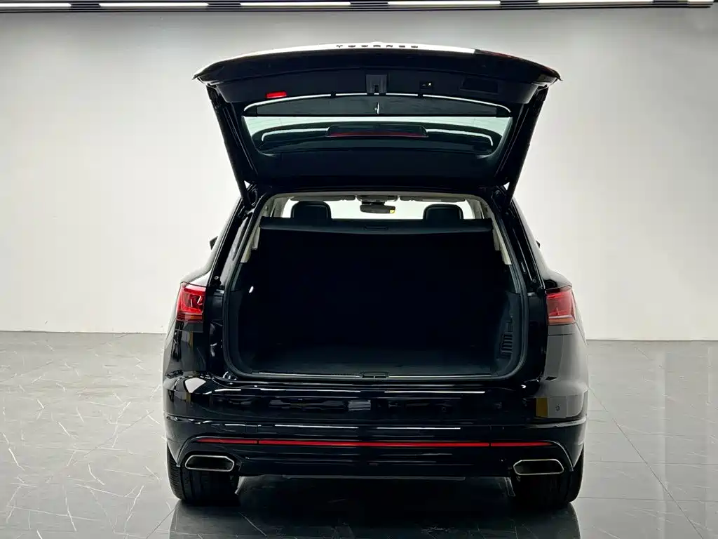 Volkswagen Touareg — миниатюра 11